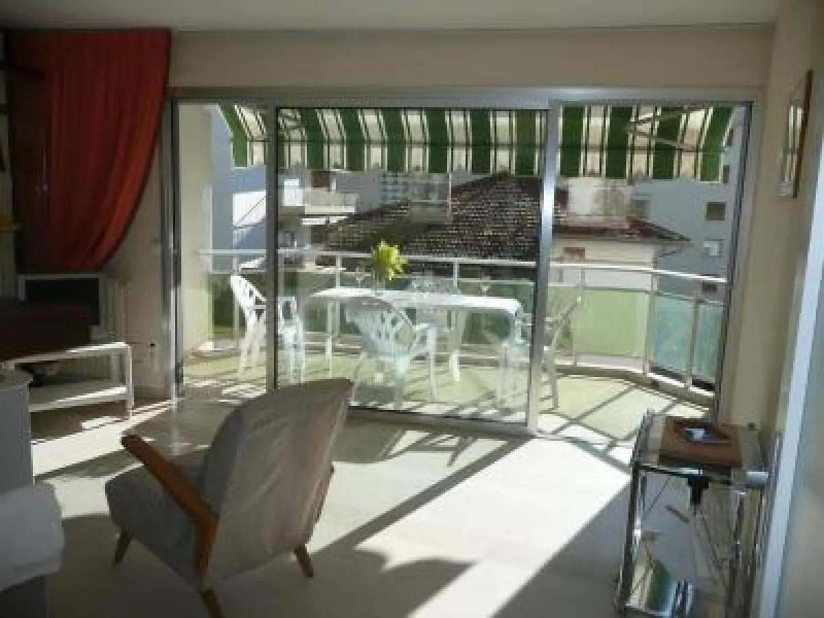 Velasquez One Bed Cannes